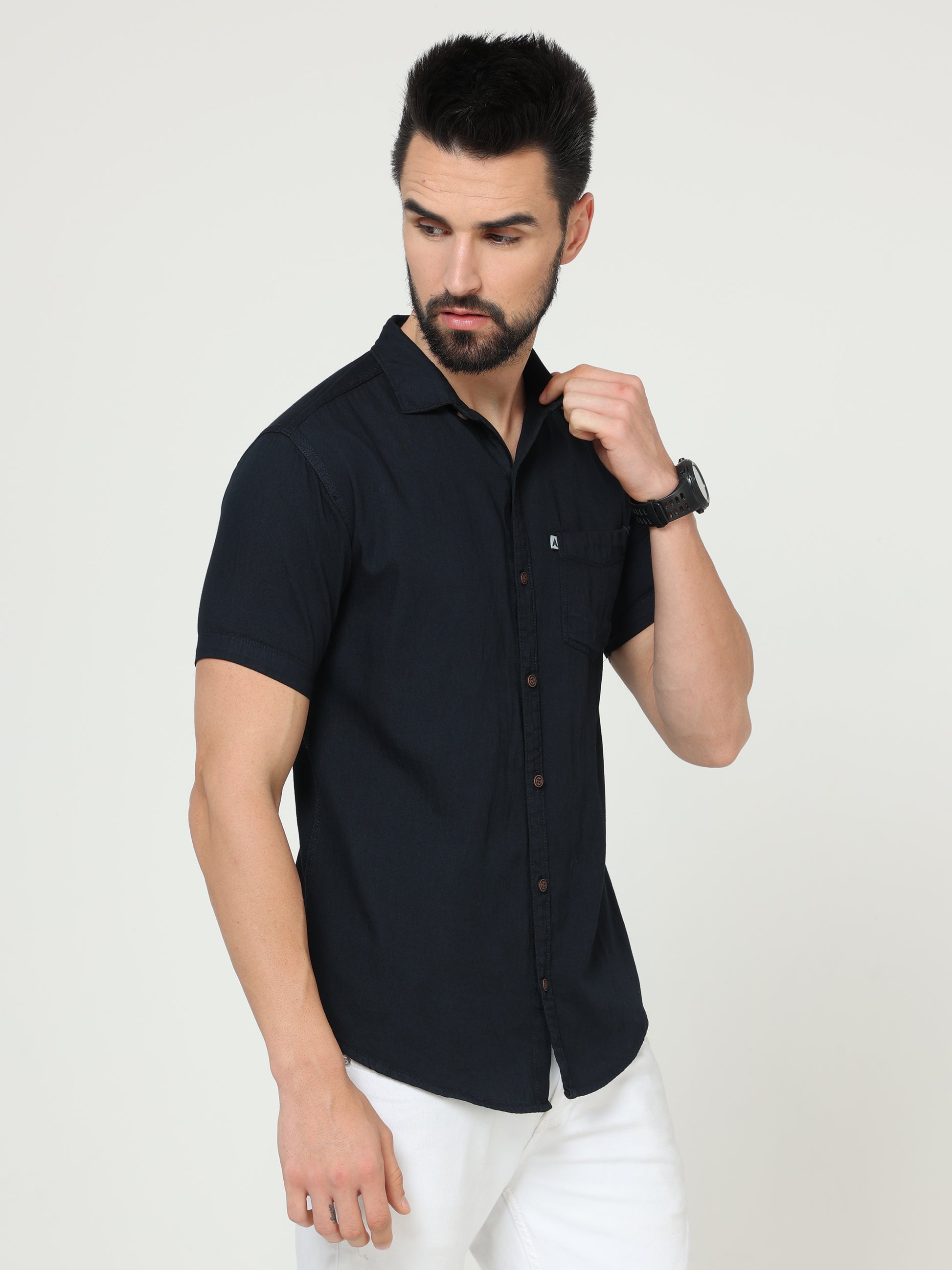 Solid Cut Away Collor Denim Half Sleeve Shirts for Men