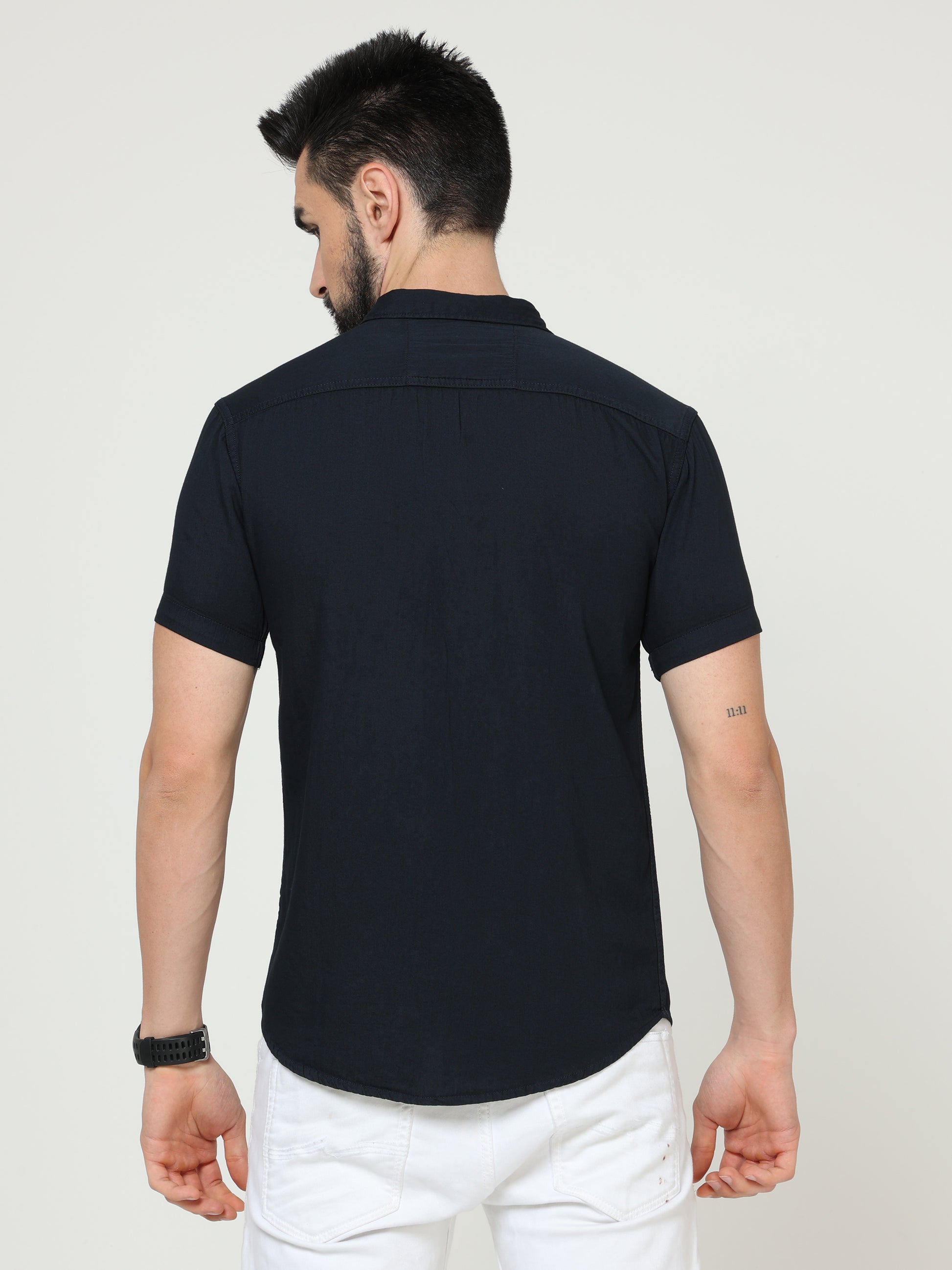 Solid Cut Away Collor Denim Half Sleeve Shirts for Men