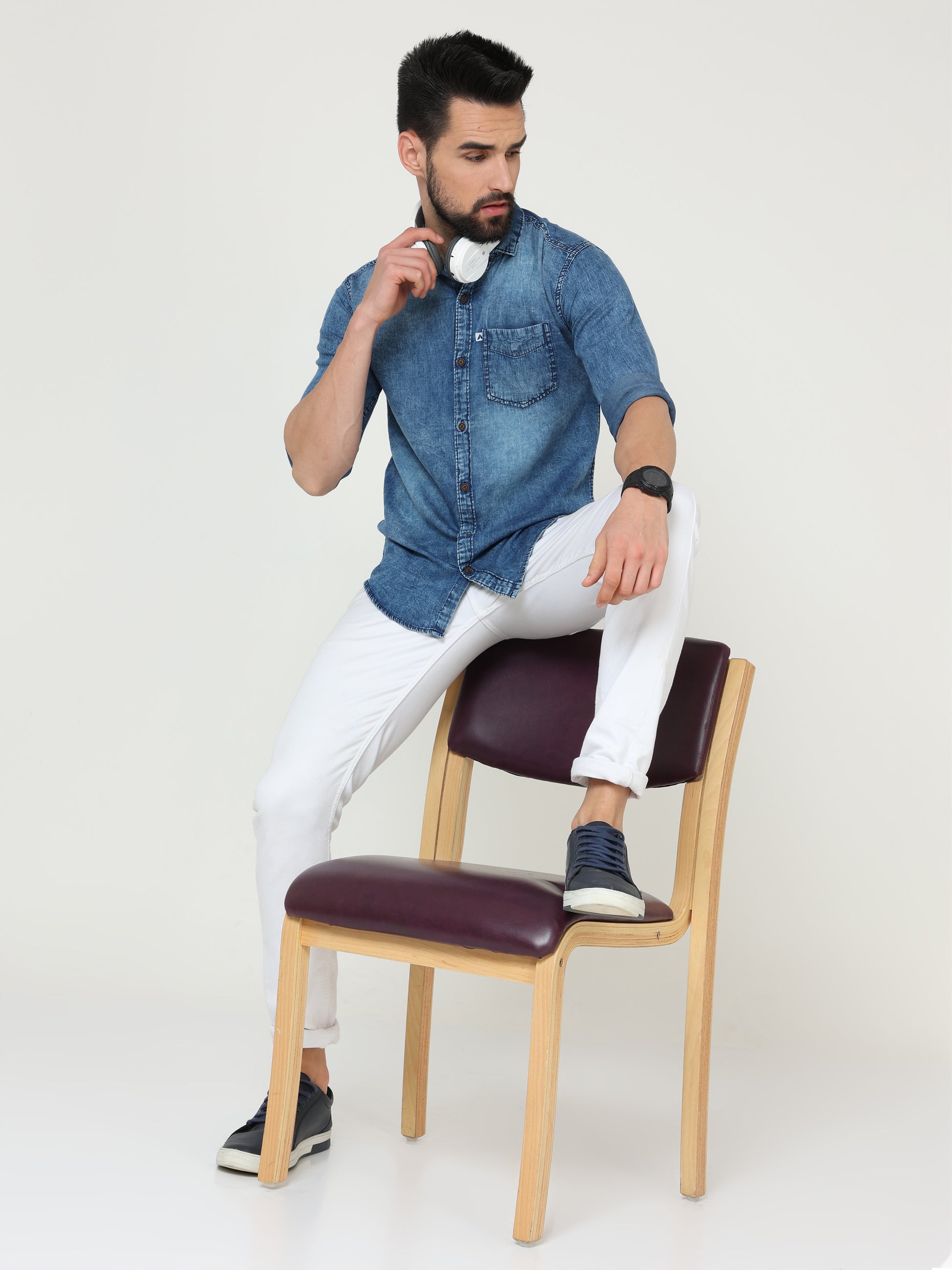 Heavy Washed Single Pocket Cut Away Collor Full Sleeve Denim Shirt for Men