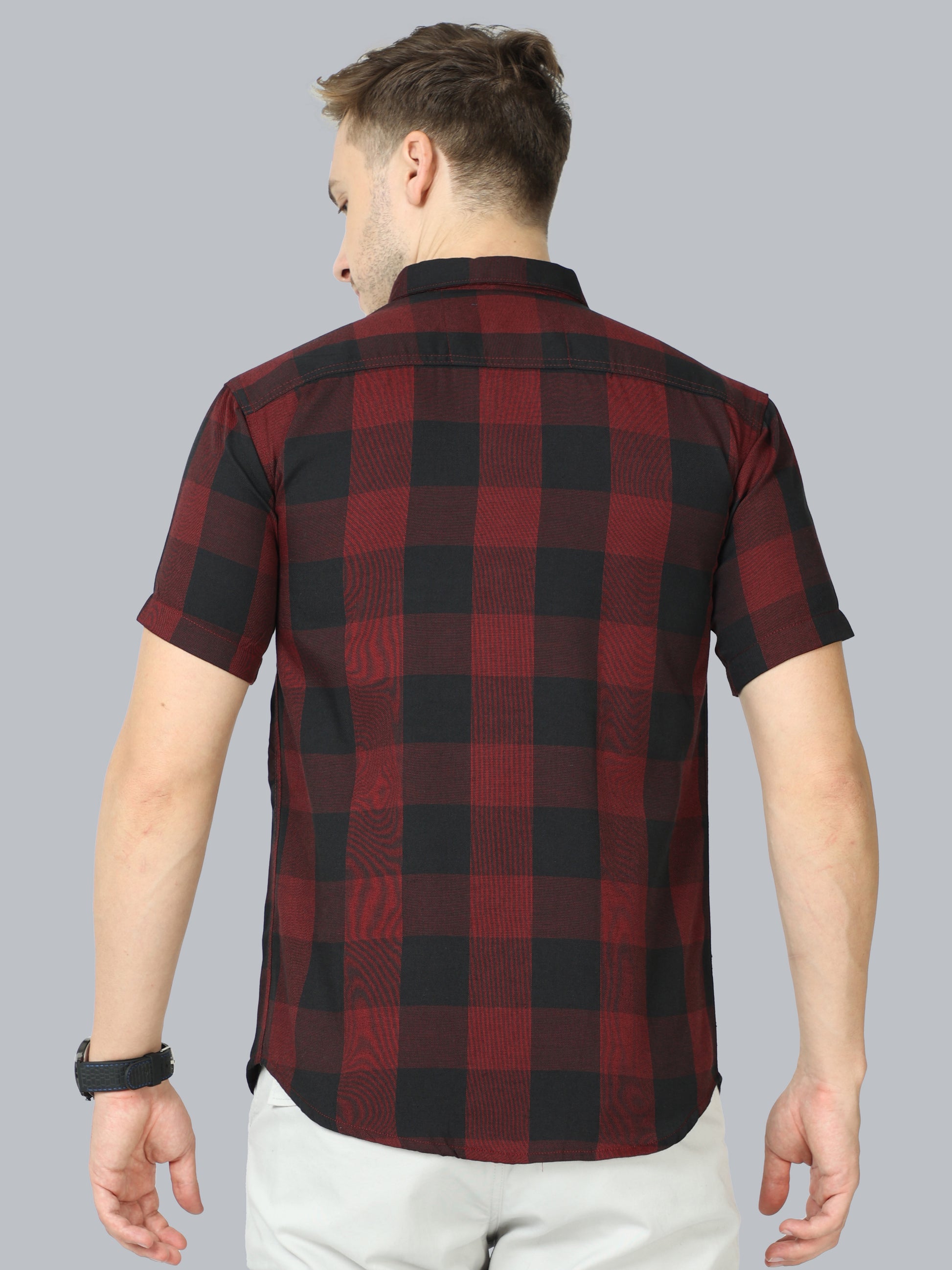 Tomtom Cotton Blend Half Sleeve Maroon Check Shirt For Men