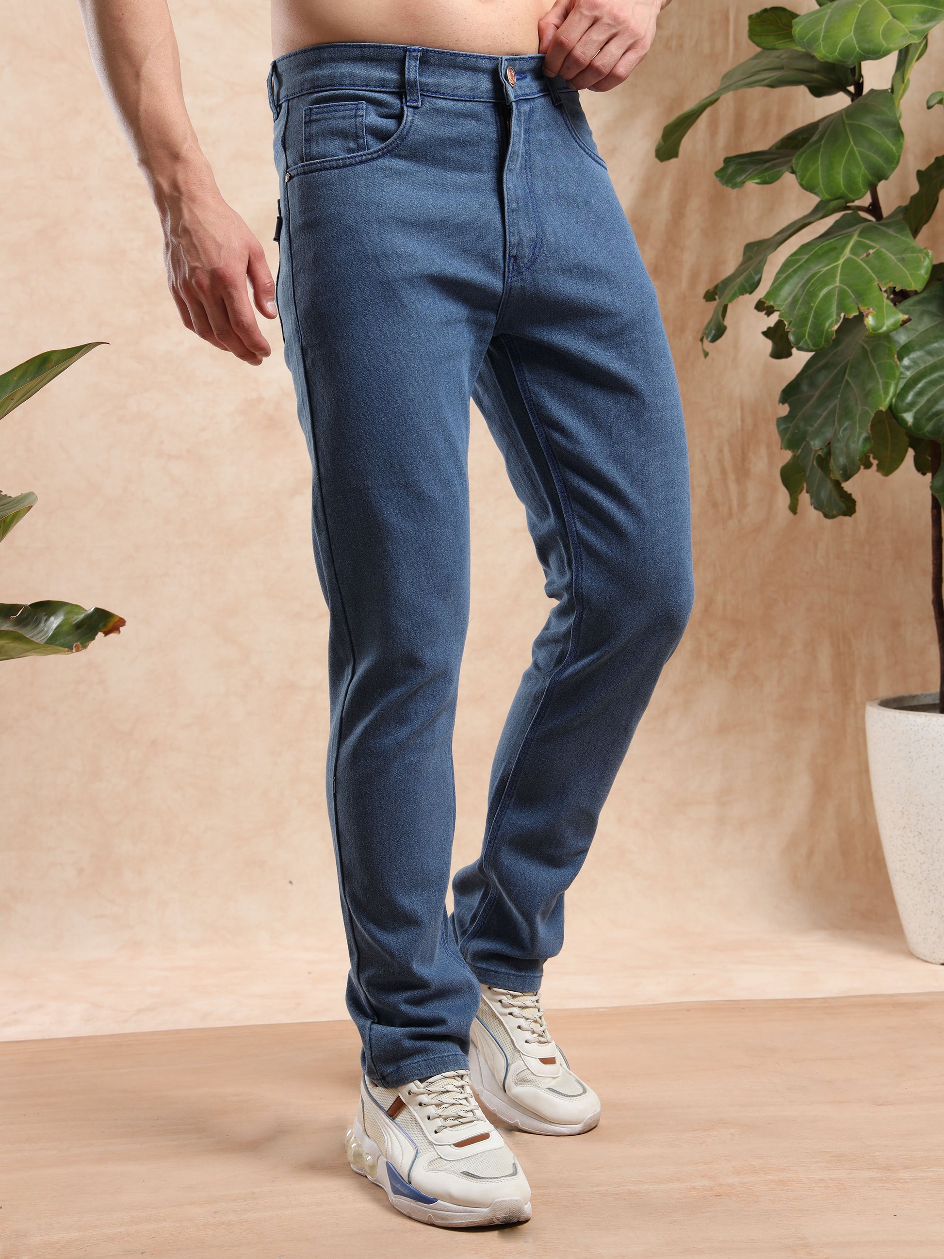 men’s slim fit denim jeans in mid-blue wash