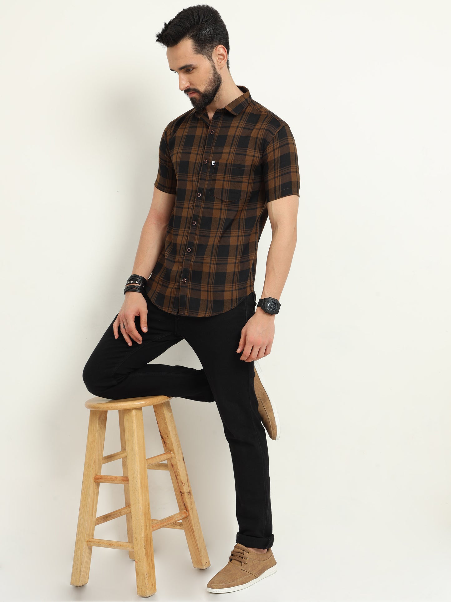 Wanted Brown Cotton Blend Half Sleeve Checks Shirt For Men