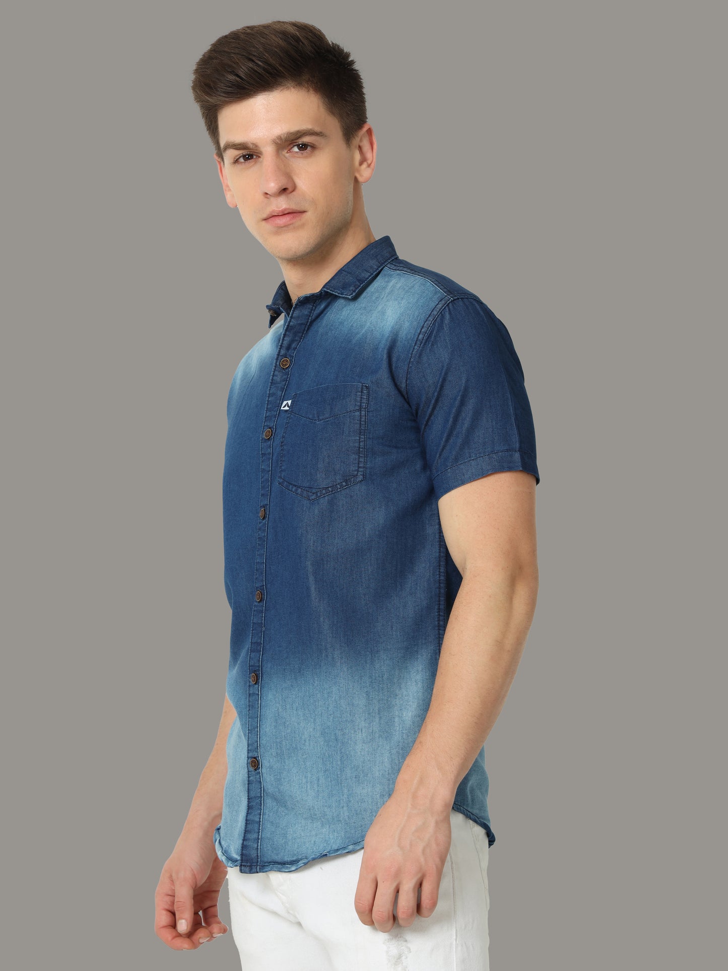 Single Pocket Mens Shaded Denim Cut Away Collor for Men
