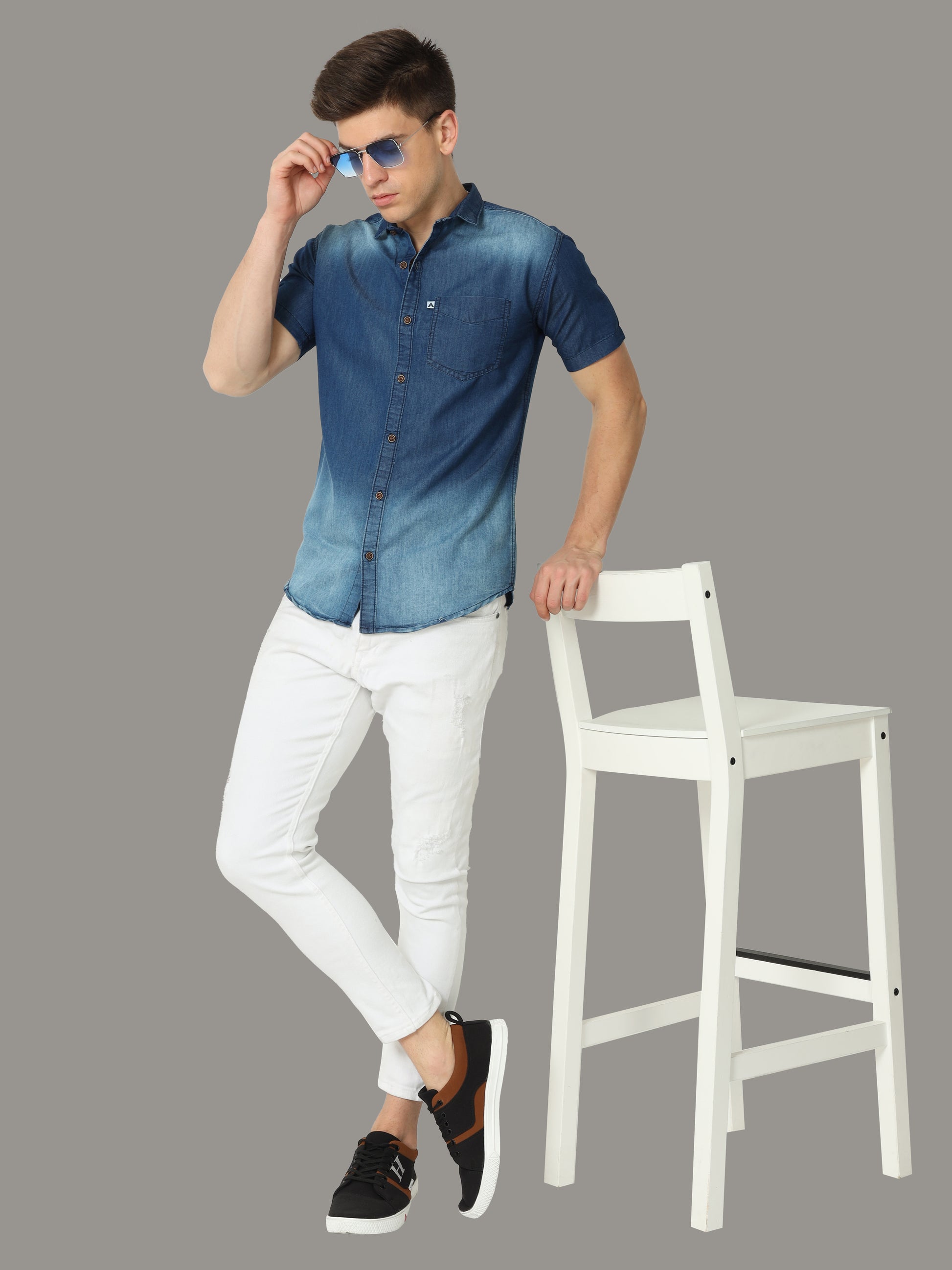 Single Pocket Mens Shaded Denim Cut Away Collor for Men