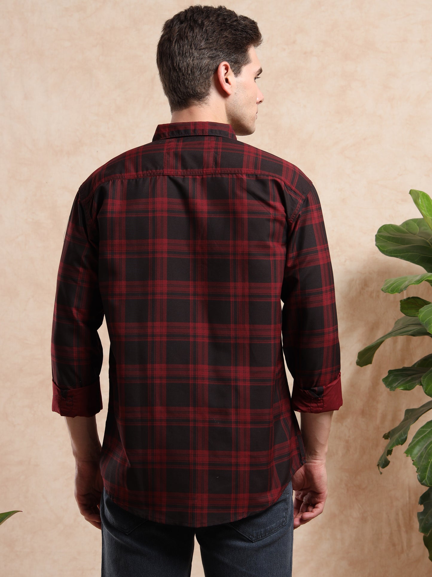men’s red and black check shirt