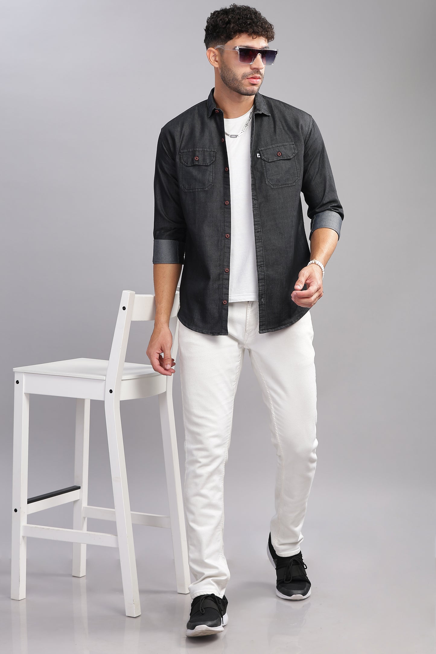 Double Pocket Cut Away Collor Solid Denim Shirts For Men