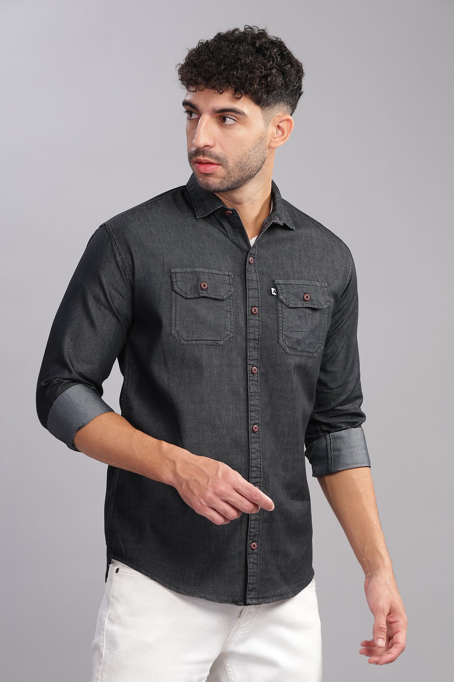 Double Pocket Cut Away Collor Solid Denim Shirts For Men