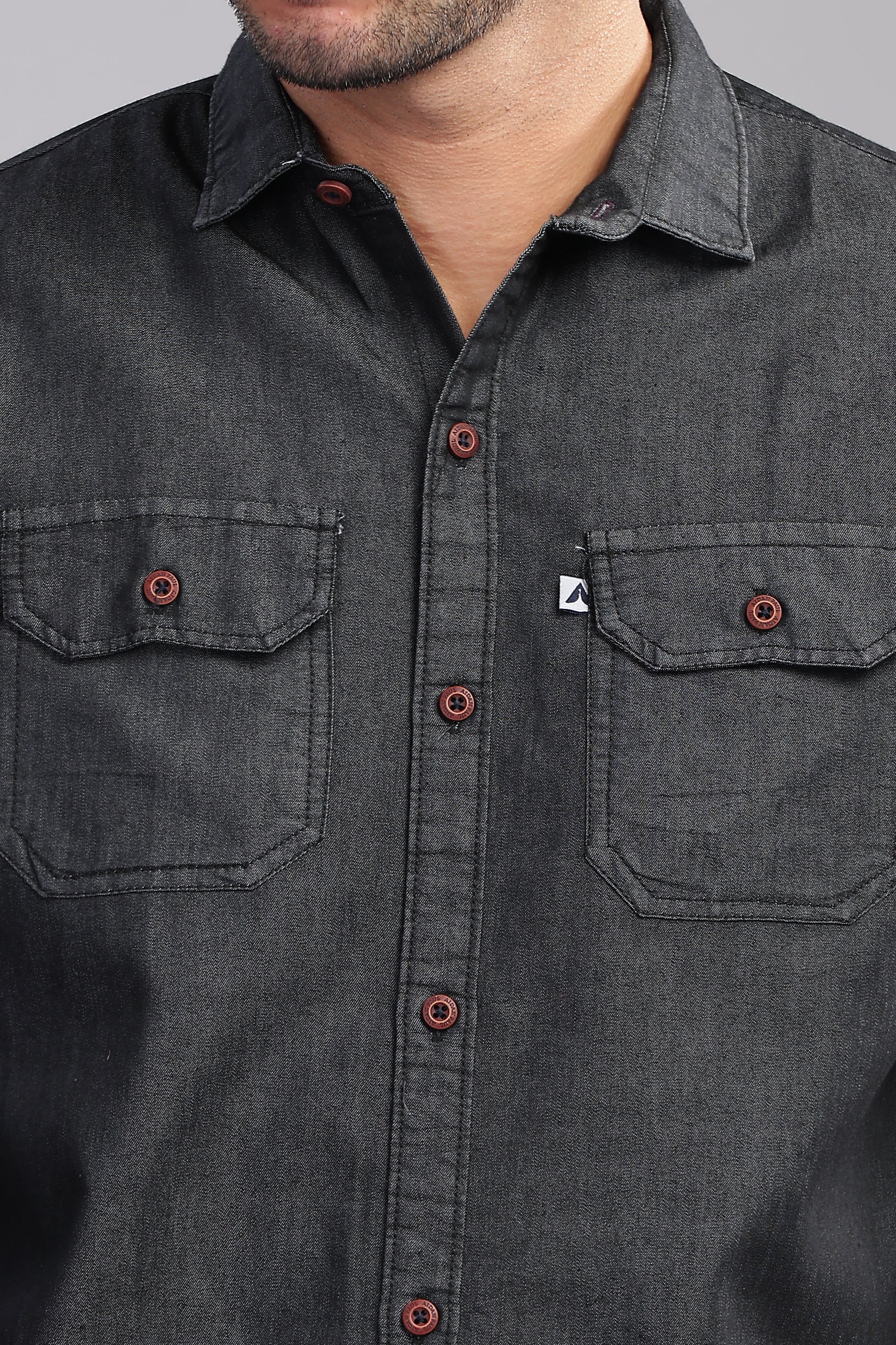 Double Pocket Cut Away Collor Solid Denim Shirts For Men