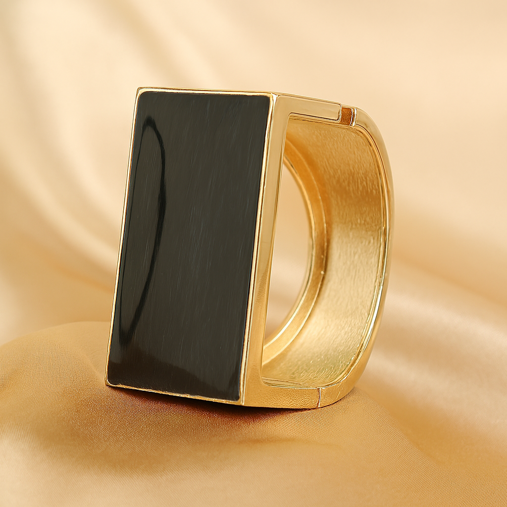 Luxury gold-plated rectangular black onyx bracelet
