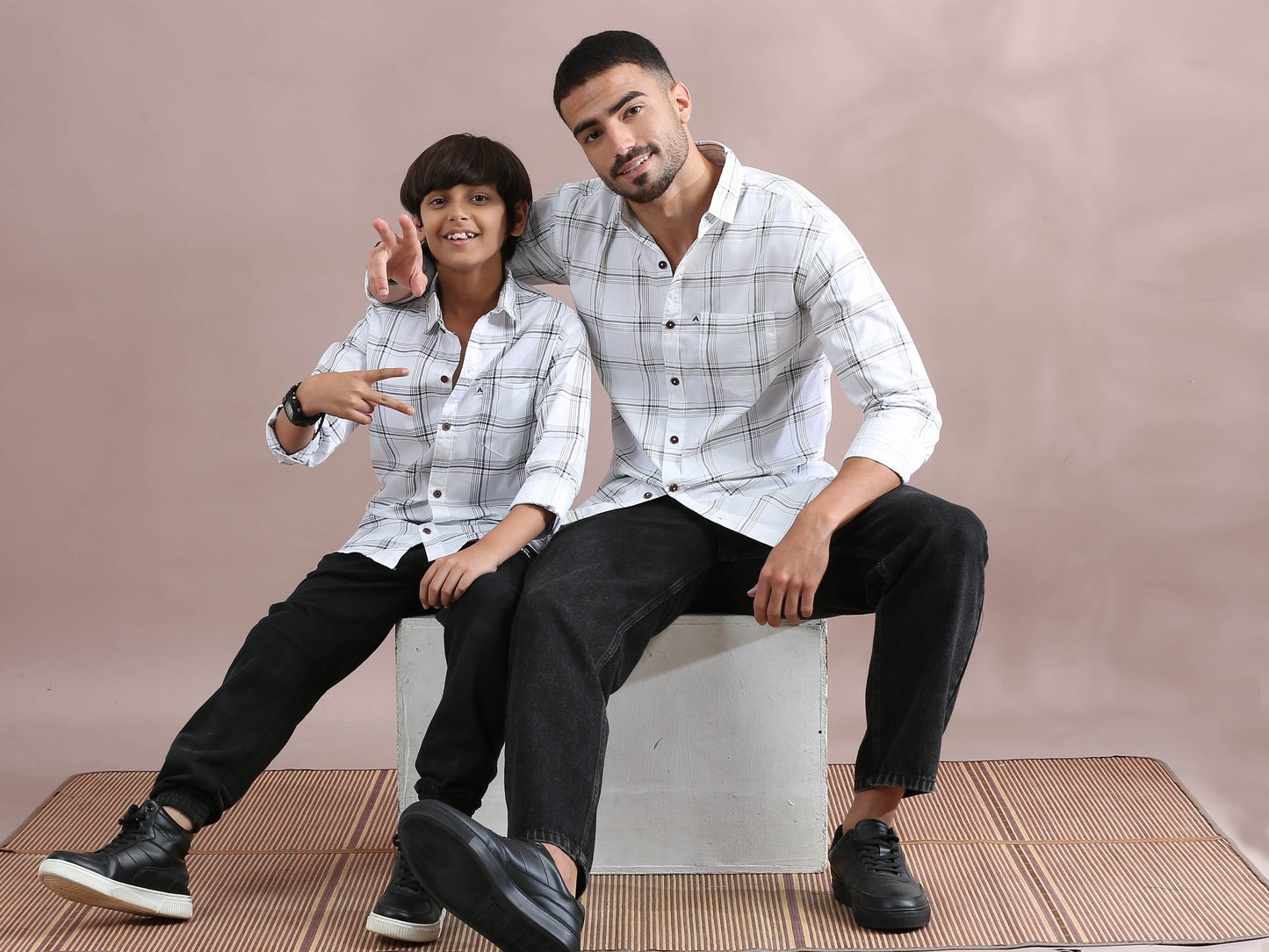 6line White Checked Father Son Dress Shirts Combo