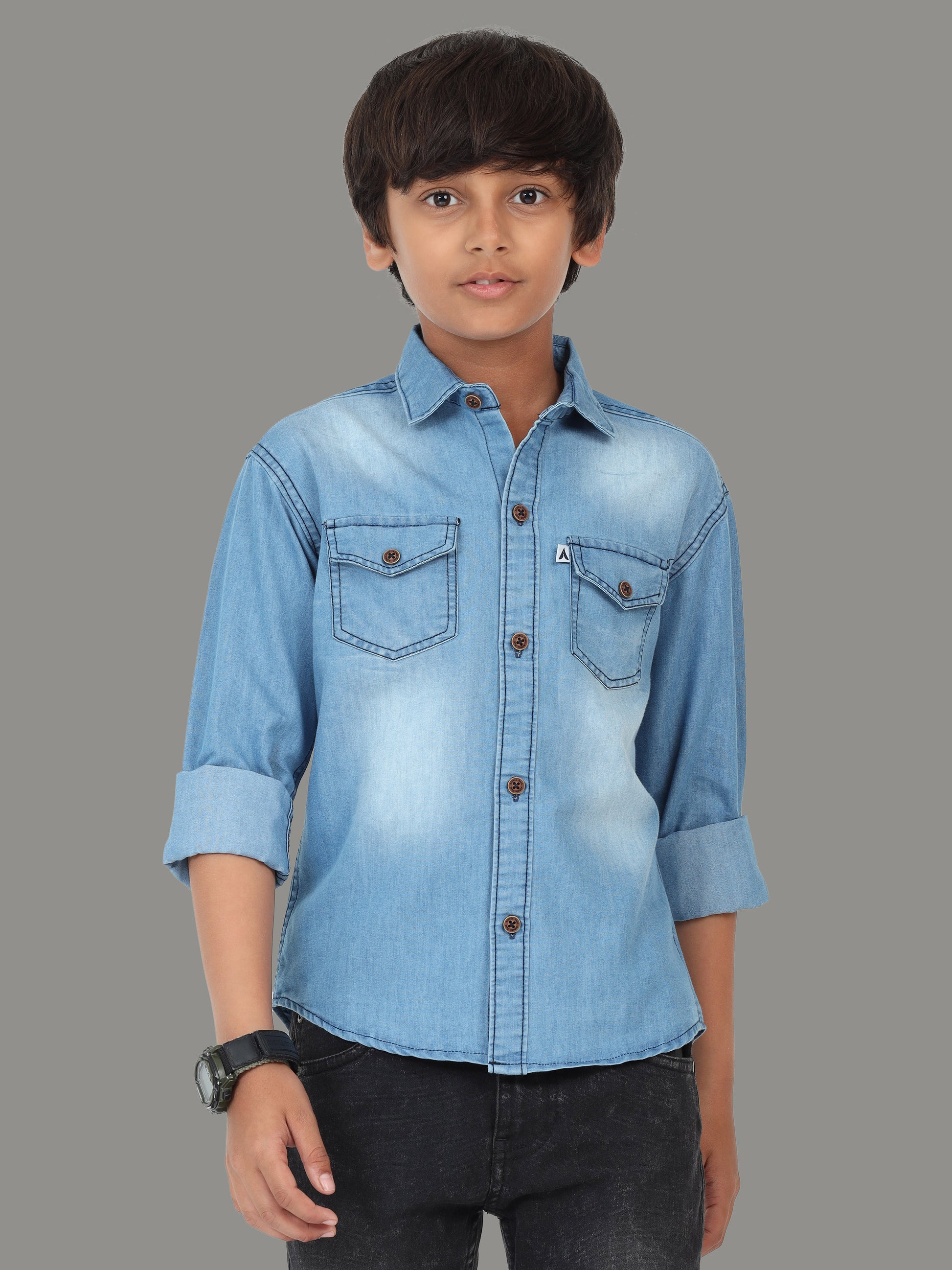 Light Shade Double Pocket Cut Away Collor Denim Full Shirt For Boys