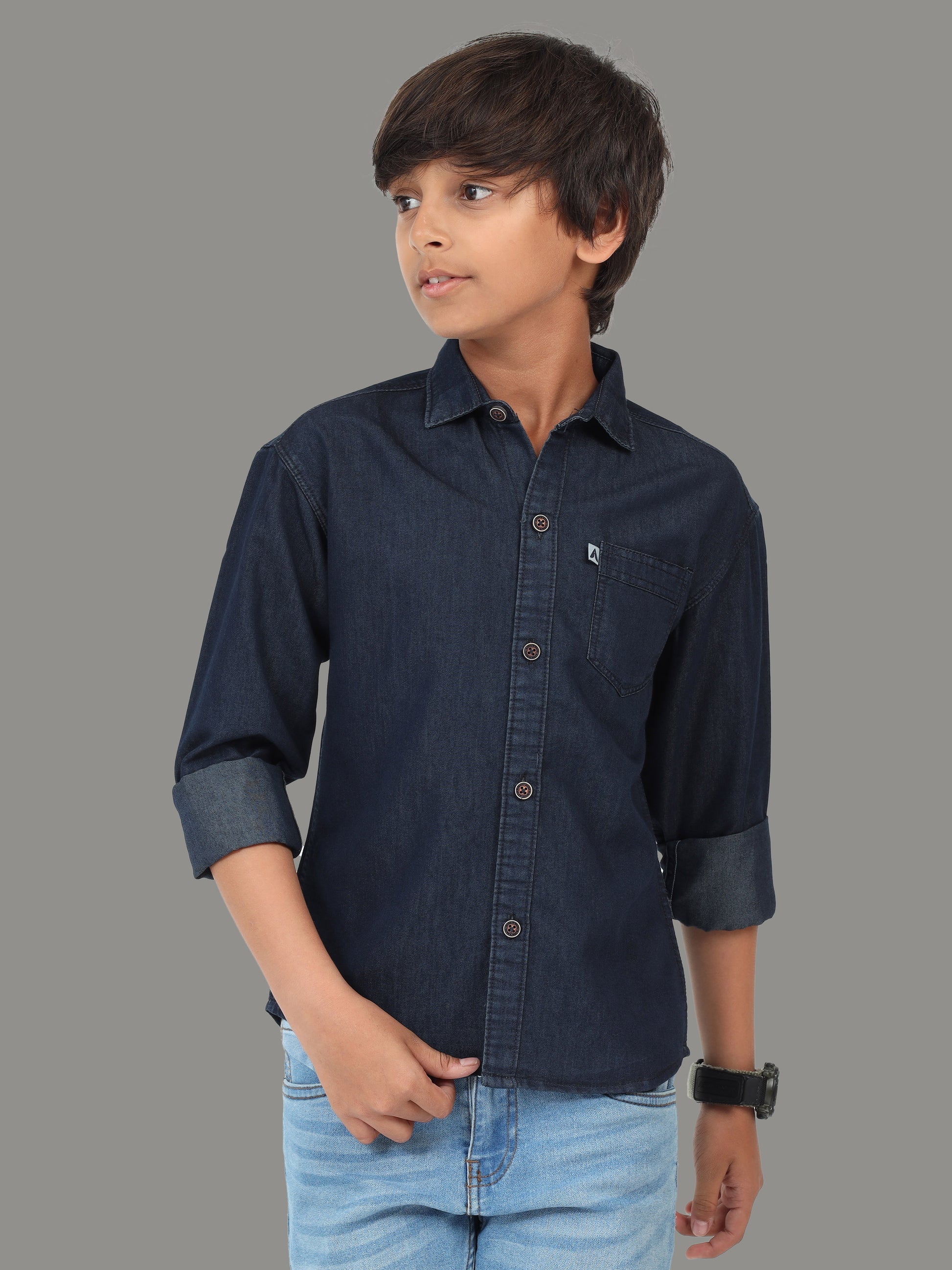 Plain Single Pocket Denim  Cut Away Collor Trending Shirts For Boys