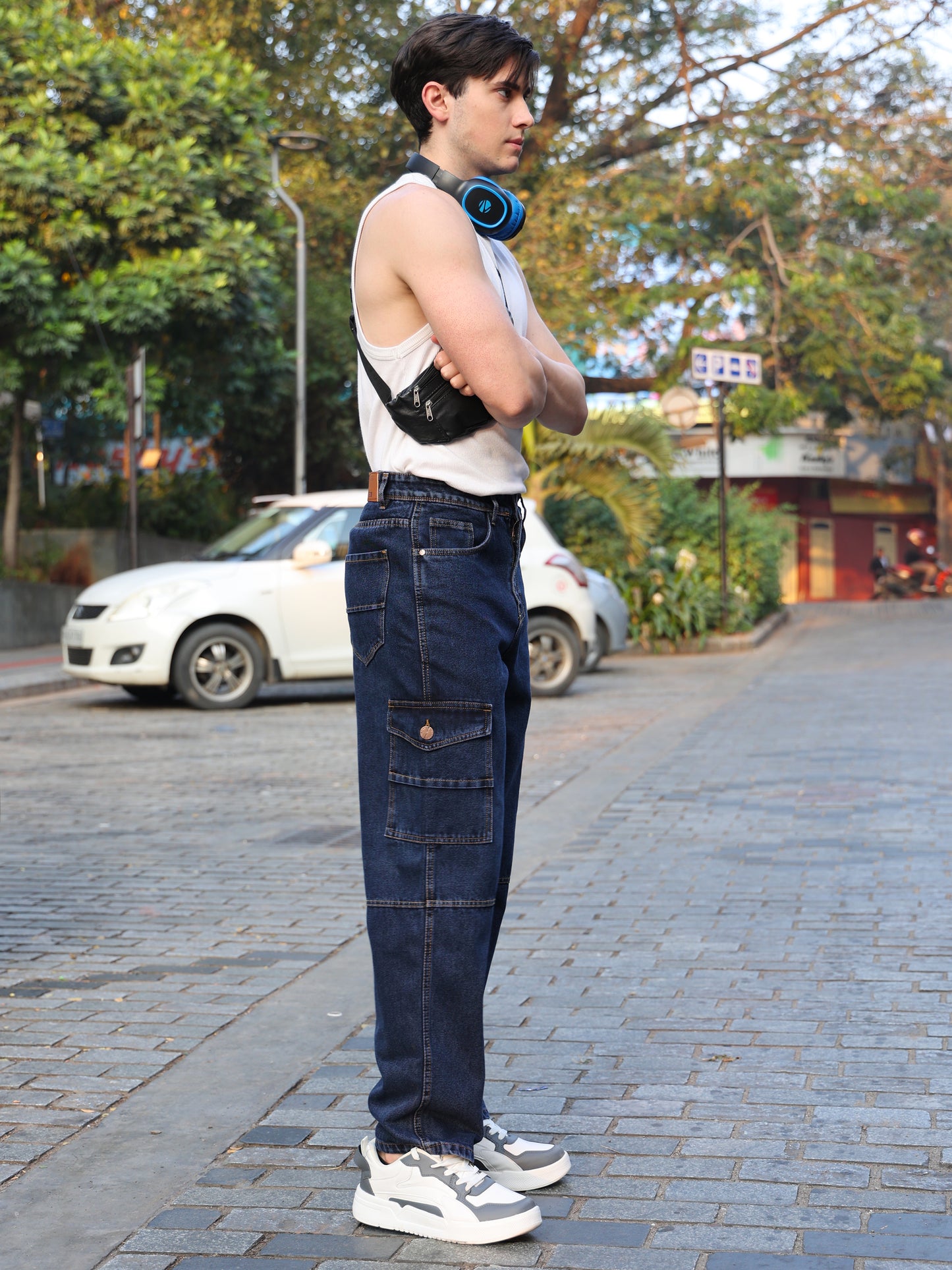 Baggy cargo pants for men by Faryra