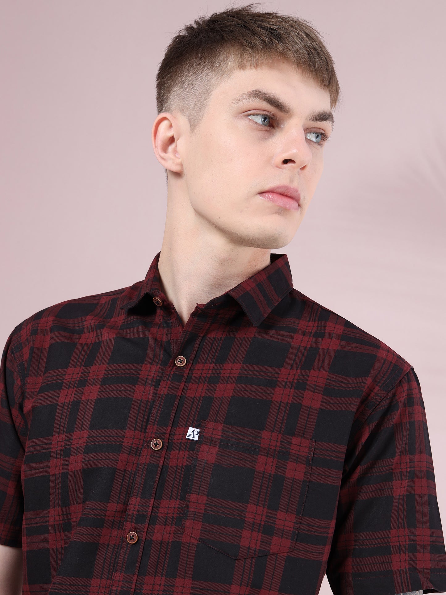Men’s maroon and black checked short sleeve cotton shirt with collar, casual modern look.