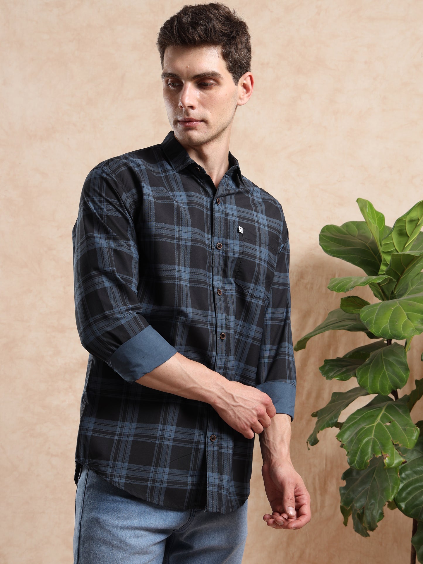 CORNETOCHKS Blue & Black Cotton Blend Checkered Full Sleeve Shirt for Men