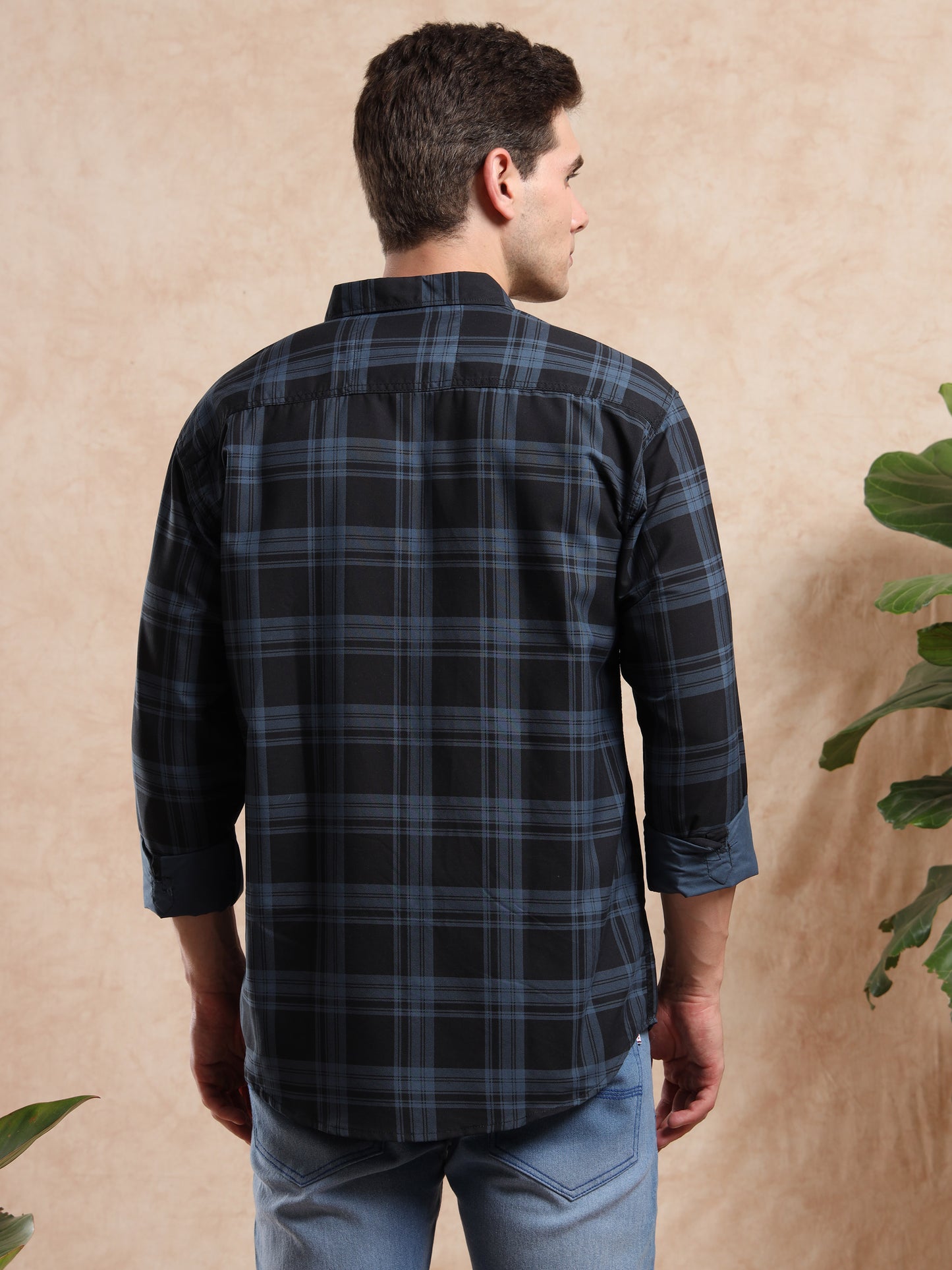 CORNETOCHKS Blue & Black Cotton Blend Checkered Full Sleeve Shirt for Men