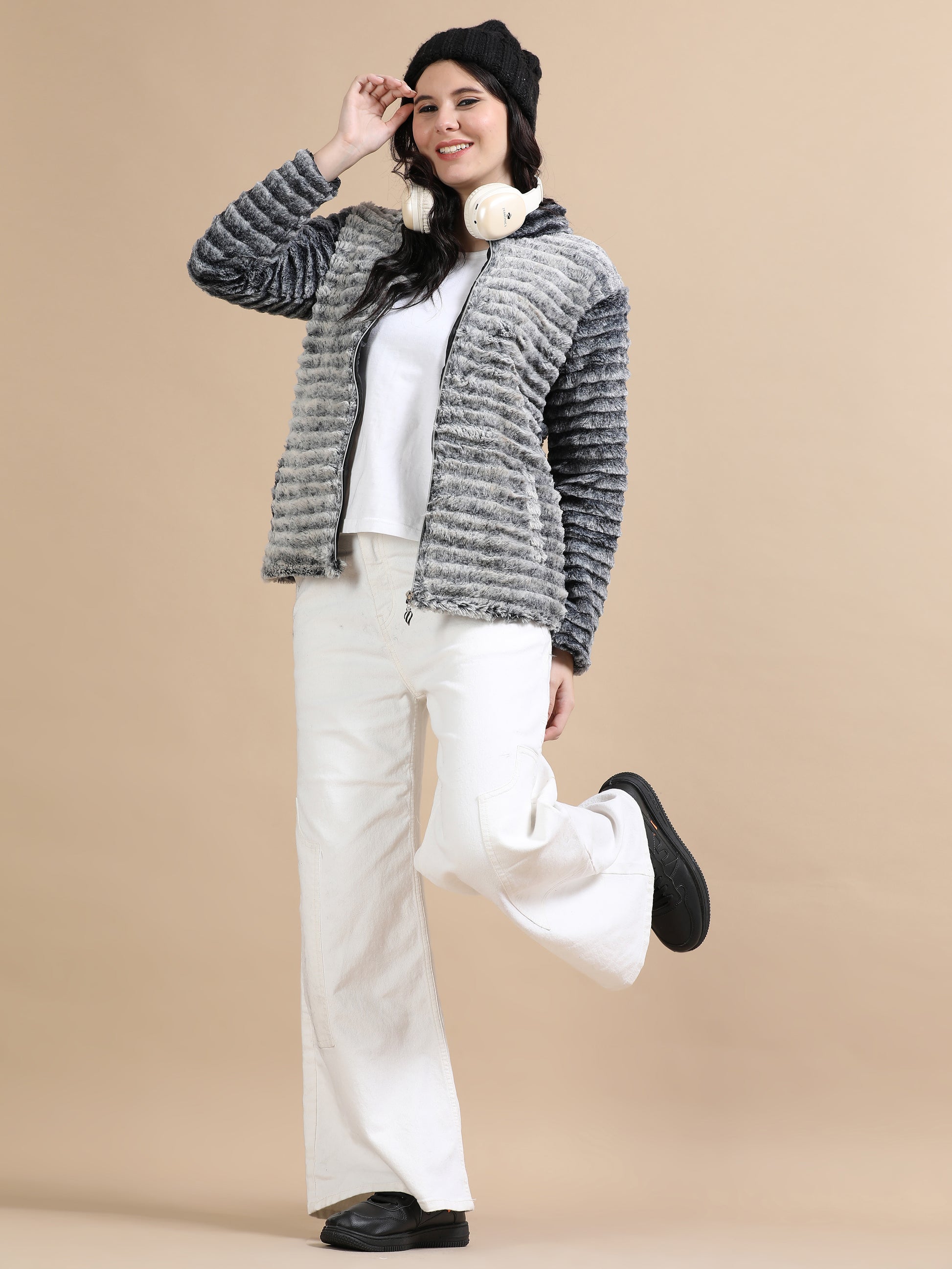 Grey Slim Fit Solid Rabbit Fur Jacket for Women 