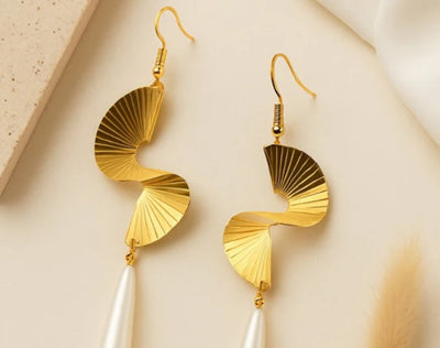  EARINGS