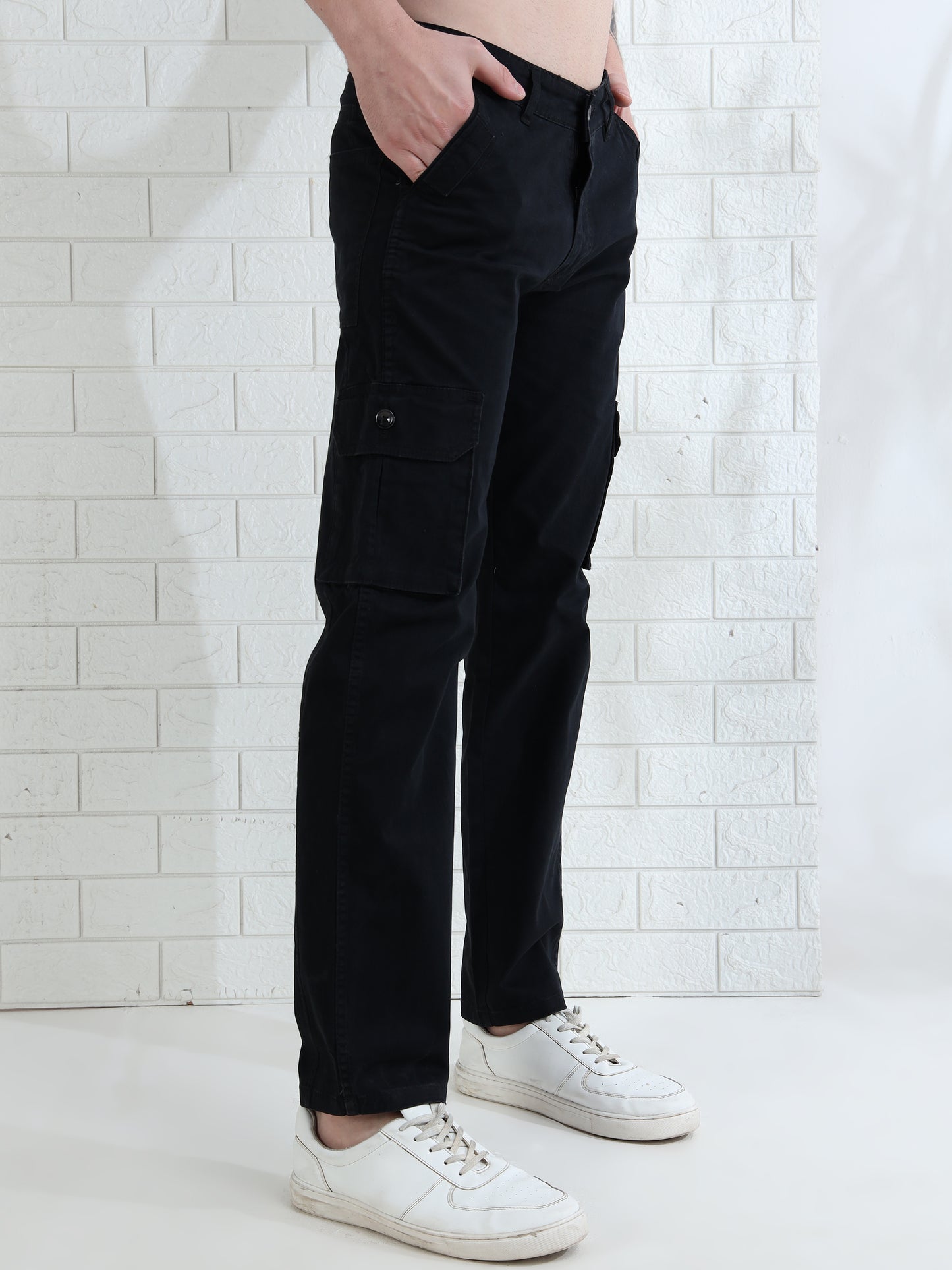 Fashionable men's utility cargo pants with multiple pockets and clean finish