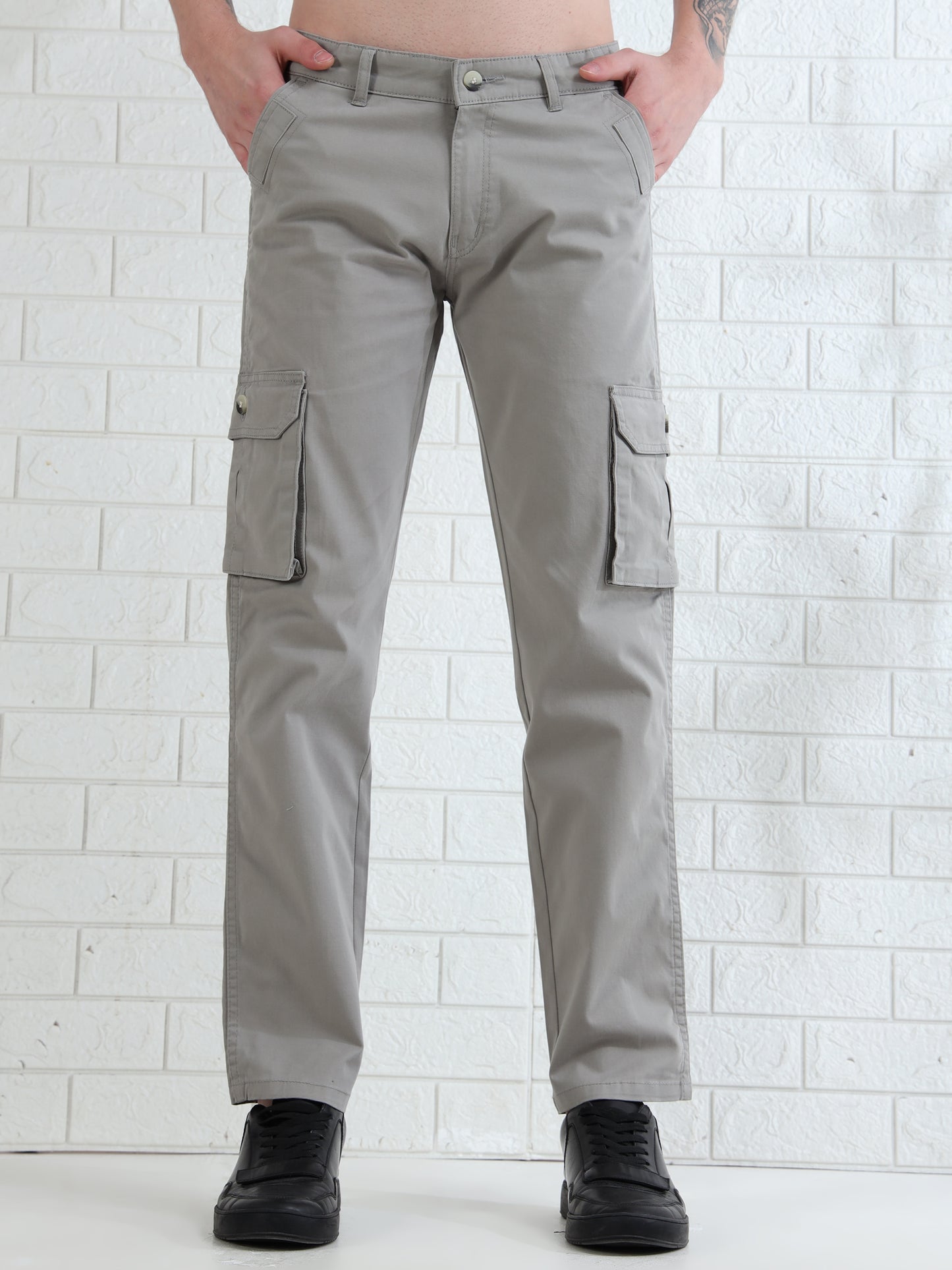 Fashionable men's khaki cargo pants with multiple pockets and clean finish