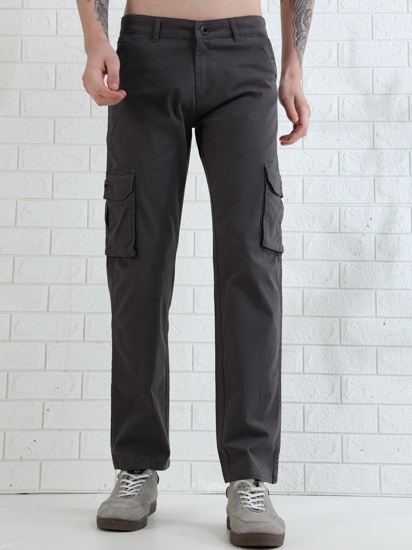 Fashionable men's utility cargo pants