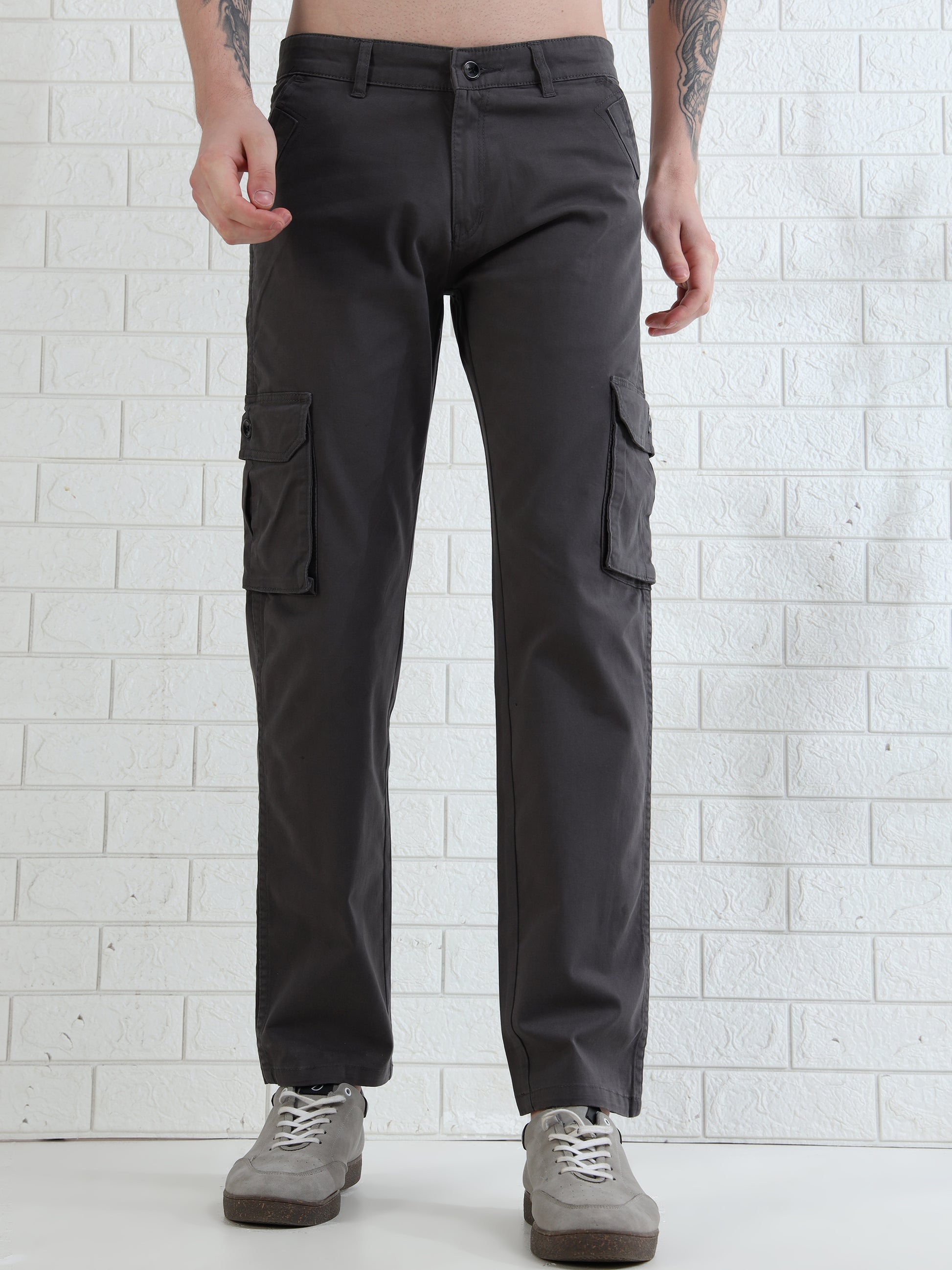 Fashionable men's utility cargo pants