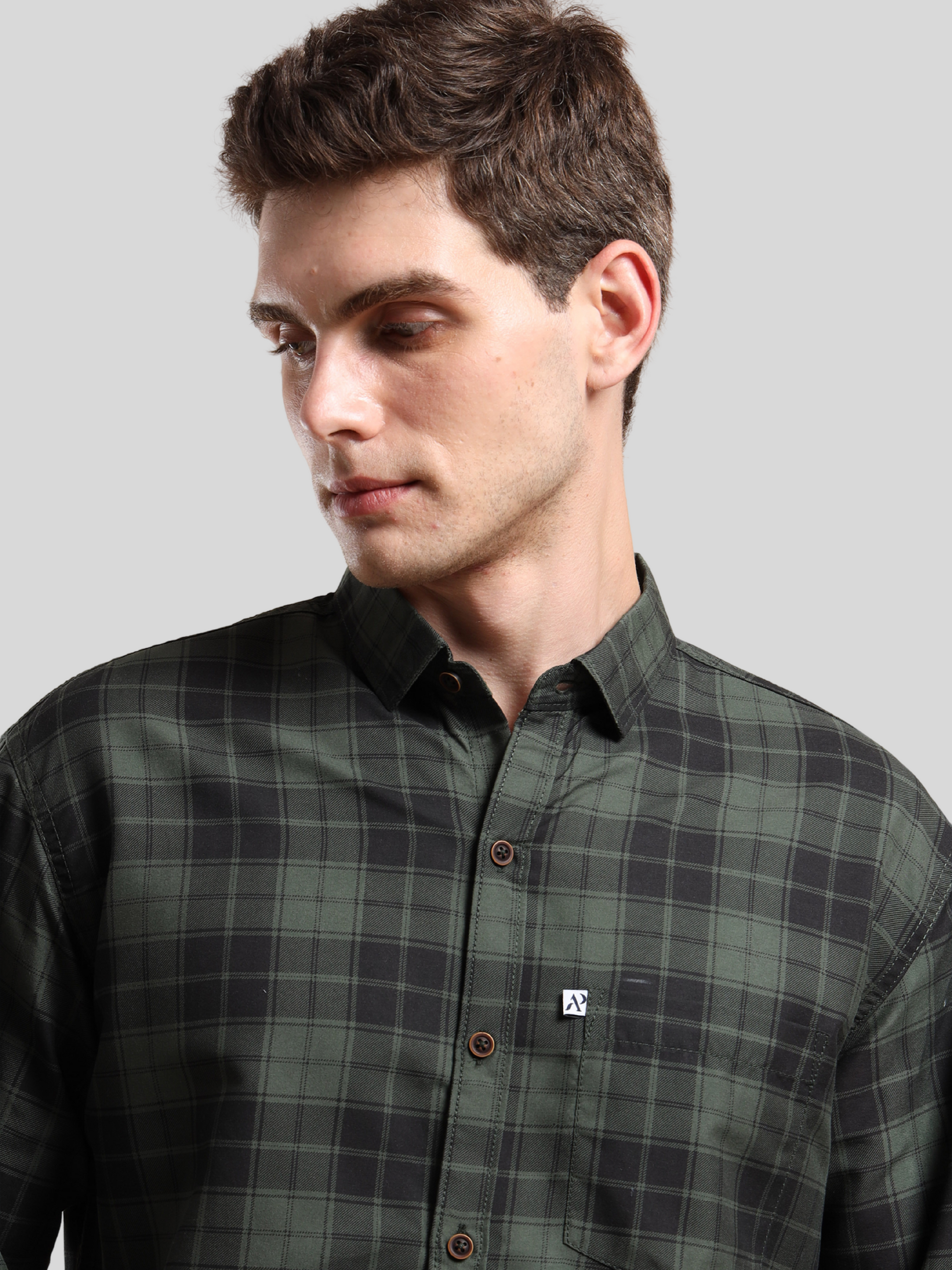 men, checked shirt with chest pocket and brand logo detai