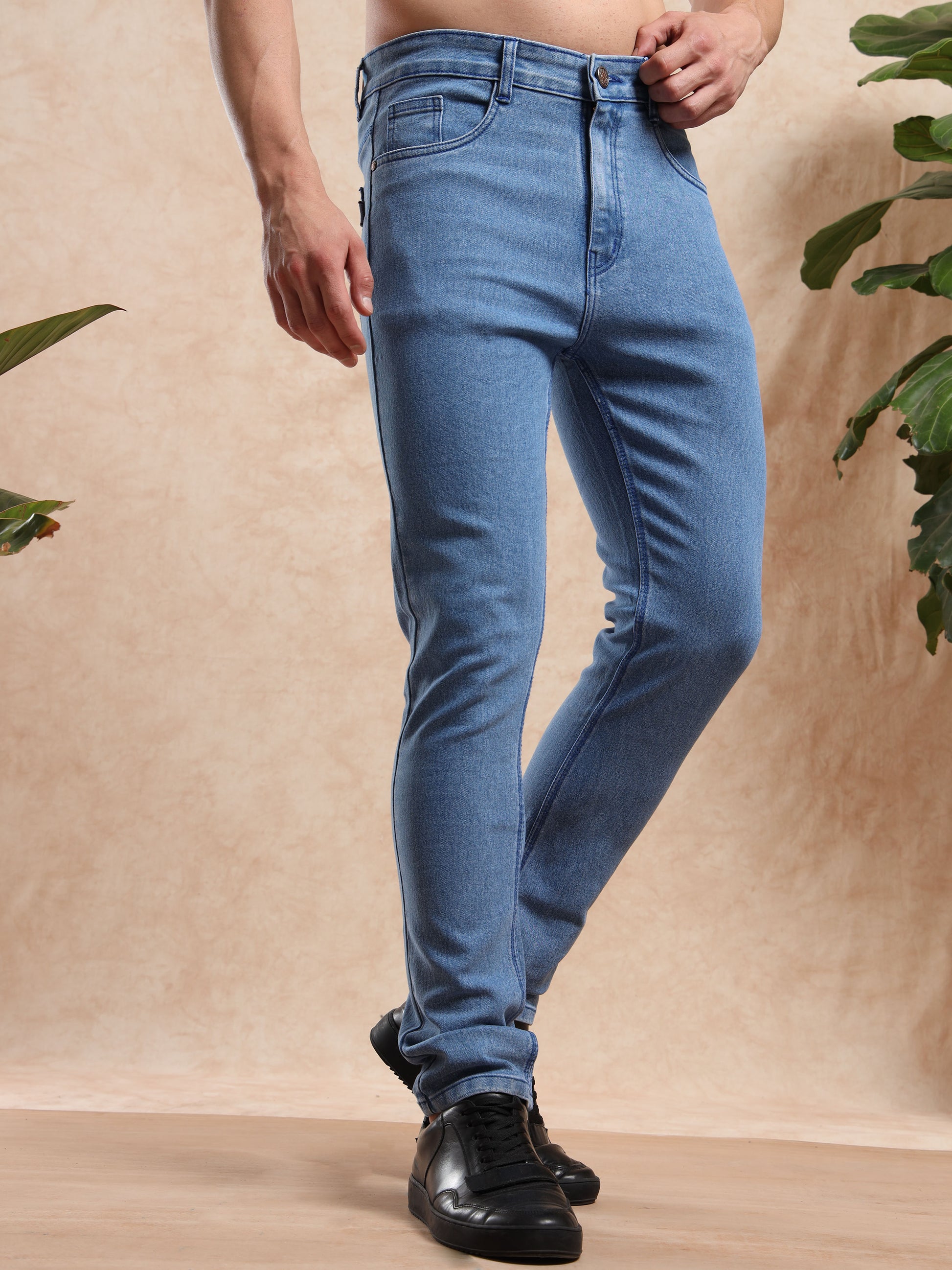 Stretchy Mens Light Wash Jeans