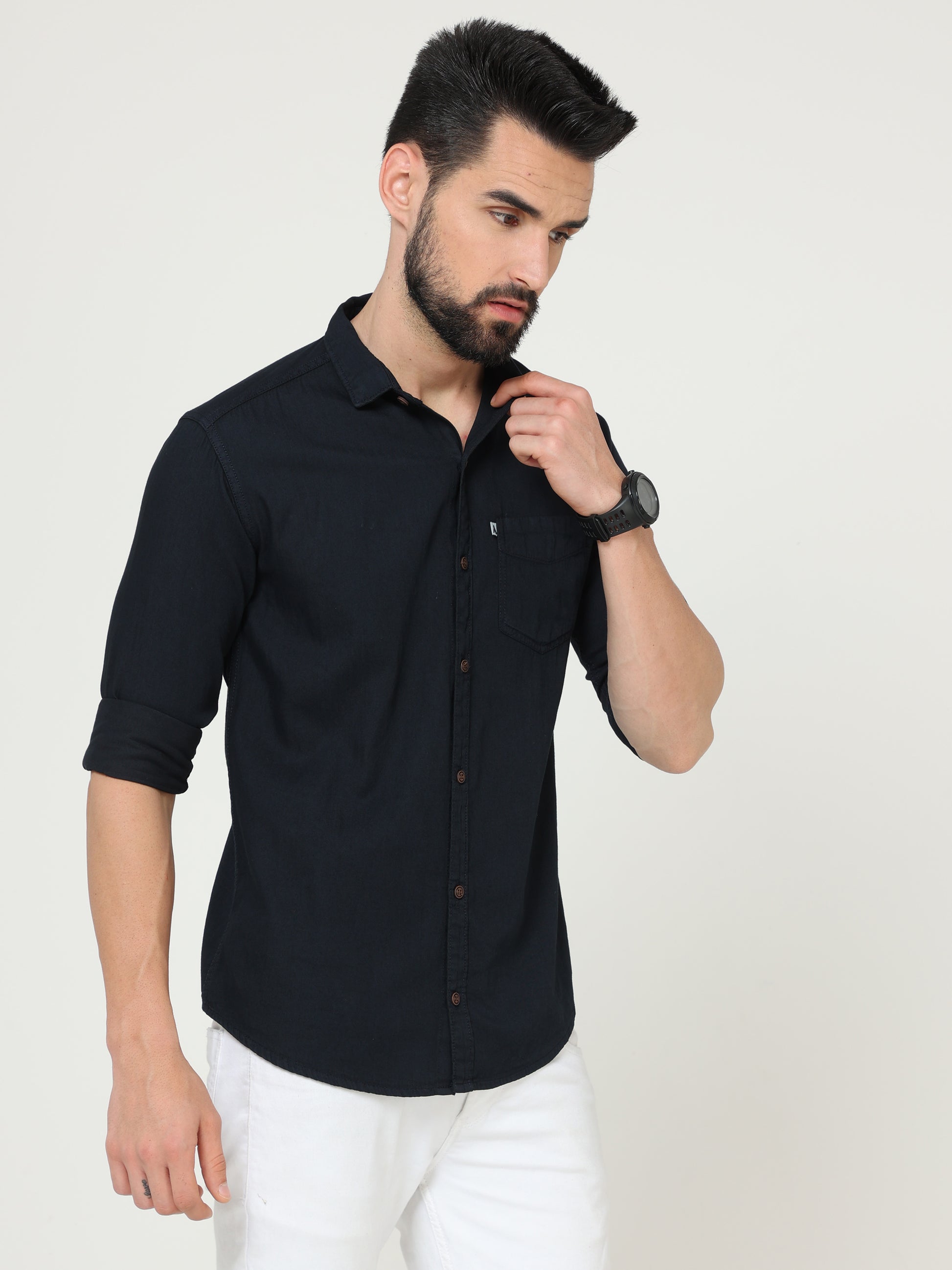 Solid Plain Single Pocket Cut Away Collor Denim Full Sleeve Shirt For Men